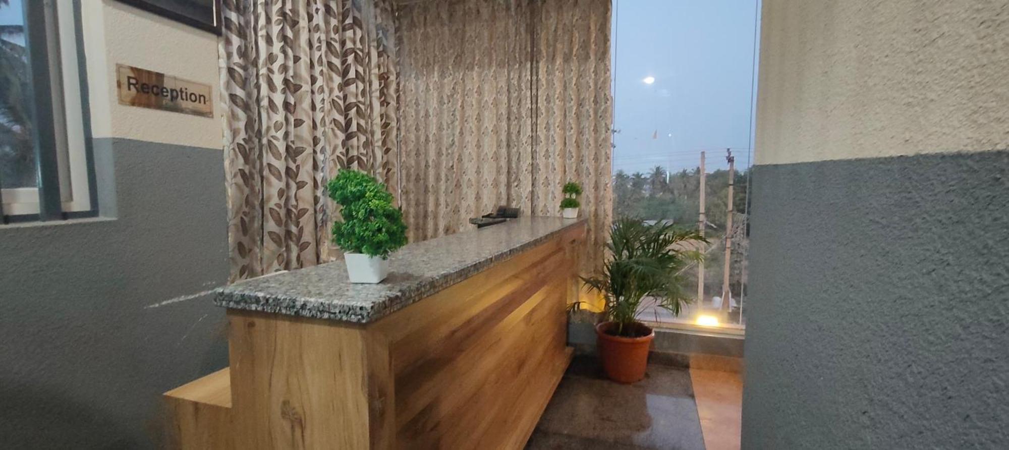 Bayappanhalli Hotel Amulya Regency מראה חיצוני תמונה