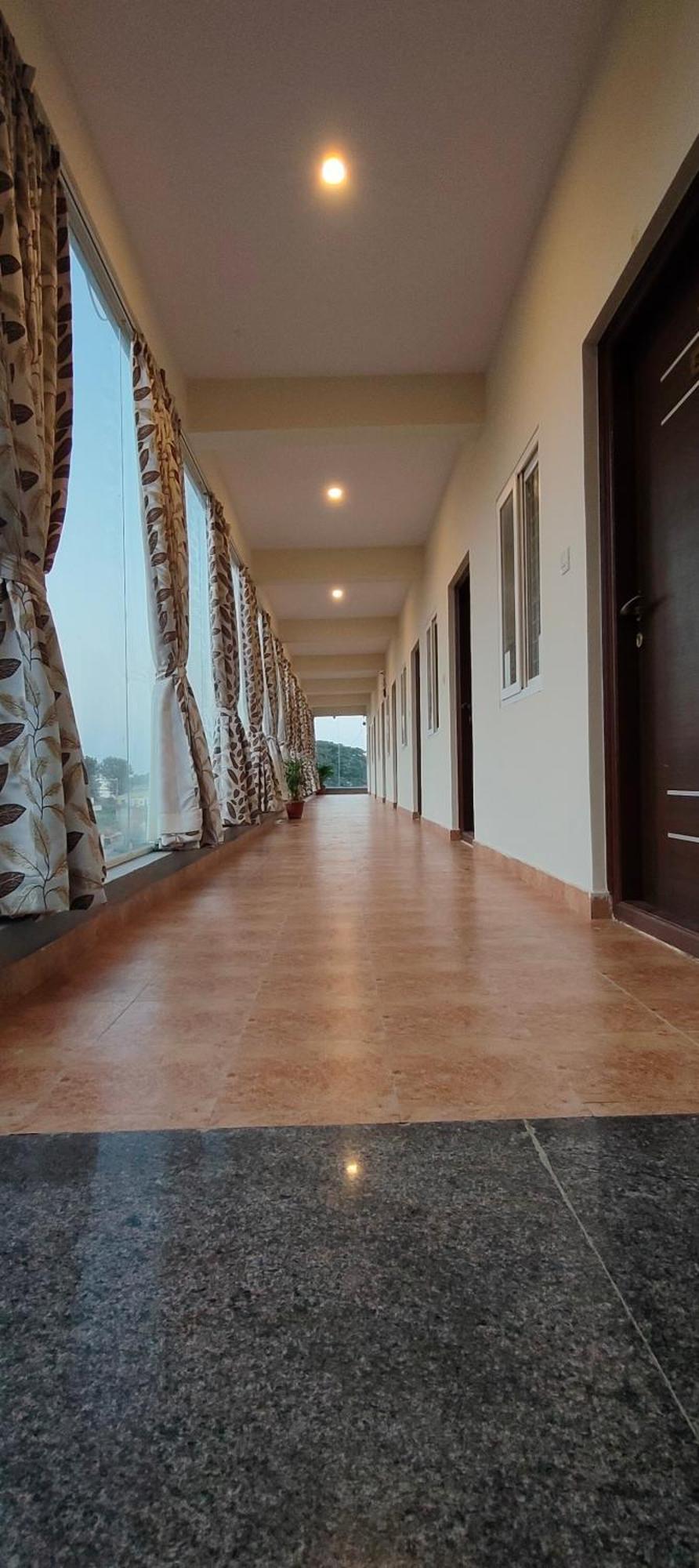 Bayappanhalli Hotel Amulya Regency מראה חיצוני תמונה